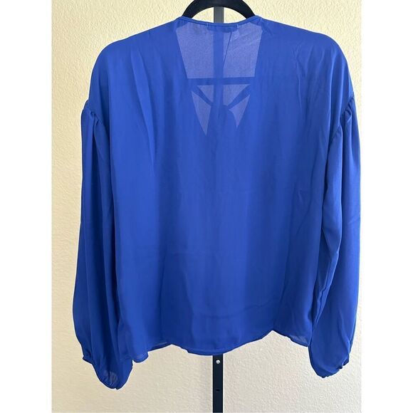 Revolve Krisa Los Angeles Chiffon Blouse in Royal Blue Size XS - Picture 3 of 6